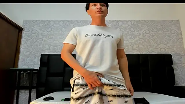 Snapshot of StevenHumps chatting on 23, 9, 2025 StevenHumps online show from 23, 9, 2025