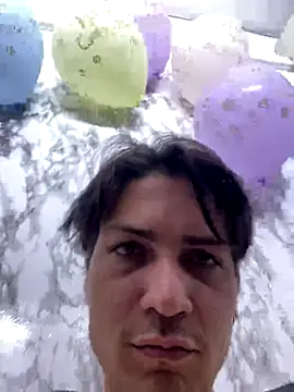 Snapshot of StevenHumps chatting on 14, 10, 2025 StevenHumps online show from 14, 10, 2025