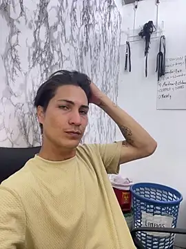 Snapshot of StevenHumps chatting on 23, 10, 2025 StevenHumps online show from 23, 10, 2025