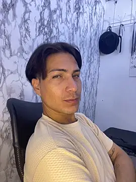 Snapshot of StevenHumps chatting on 24, 10, 2025 StevenHumps online show from 24, 10, 2025