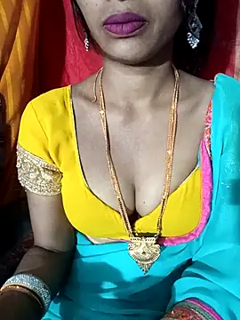 Snapshot of Bhabhilux2025 chatting on 15, 4, 2026 Bhabhilux2025 online show from 15, 4, 2026