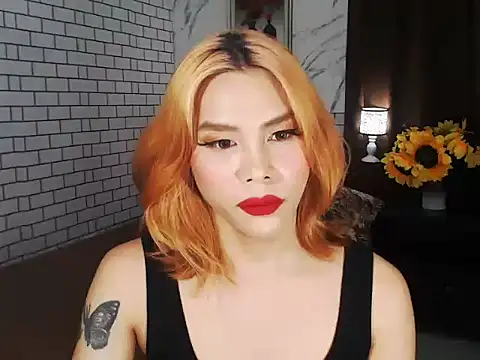 Snapshot of BigAssAlexa chatting on 25, 9, 2025 BigAssAlexa online show from 25, 9, 2025