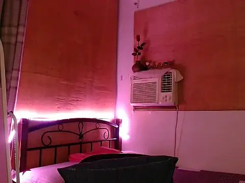 Snapshot of BigAssAlexa chatting on 29, 10, 2025 BigAssAlexa online show from 29, 10, 2025