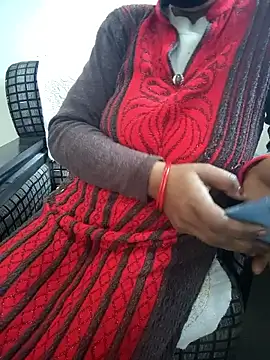 Snapshot of your_favourite_bhabhi chatting on 15, 1, 2026 your favourite bhabhi online show from 15, 1, 2026