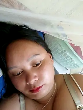 Snapshot of -Kitty-92 chatting on 9, 9, 2025 -Kitty-92 online show from 9, 9, 2025