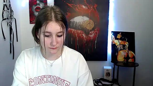 Snapshot of Milka_kamila chatting on 2, 3, 2026 Milka kamila online show from 2, 3, 2026