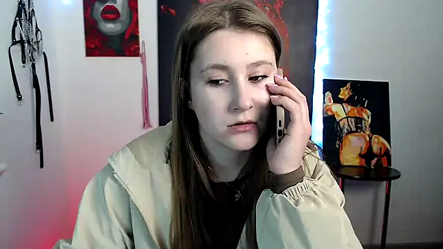 Snapshot of Milka_kamila chatting on 14, 3, 2026 Milka kamila online show from 14, 3, 2026