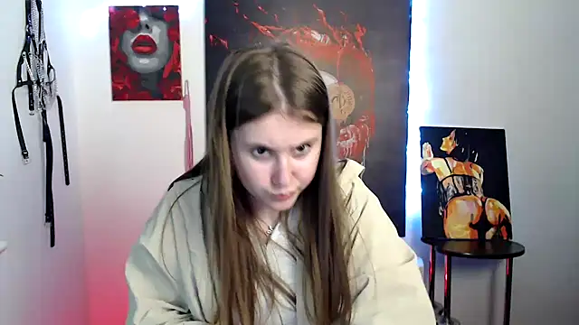 Snapshot of Milka_kamila chatting on 15, 3, 2026 Milka kamila online show from 15, 3, 2026