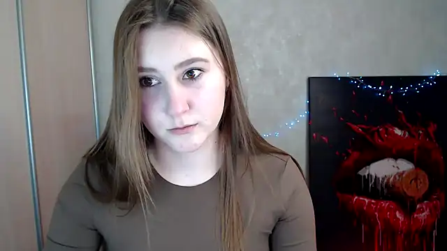 Snapshot of Milka_kamila chatting on 13, 4, 2026 Milka kamila online show from 13, 4, 2026