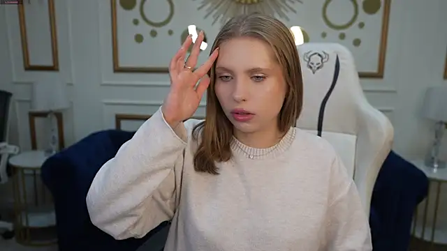 Snapshot of Tiana_Princesss chatting on 6, 10, 2025 Tiana Princesss online show from 6, 10, 2025