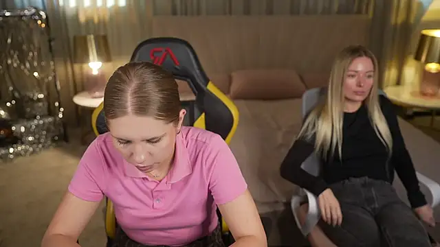 Snapshot of Tiana_Princesss chatting on 7, 10, 2025 Tiana Princesss online show from 7, 10, 2025