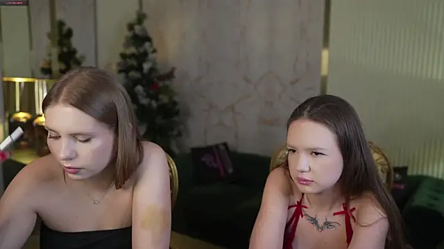 Snapshot of Tiana_Princesss chatting on 21, 12, 2025 Tiana Princesss online show from 21, 12, 2025