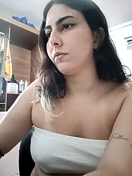 ApenasLys online show from 5, 11, 2025