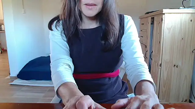 Missforever online show from 10, 5, 2026