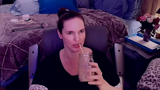 Snapshot of ninajaymes chatting on 2, 2, 2025 ninajaymes online show from 2, 2, 2025