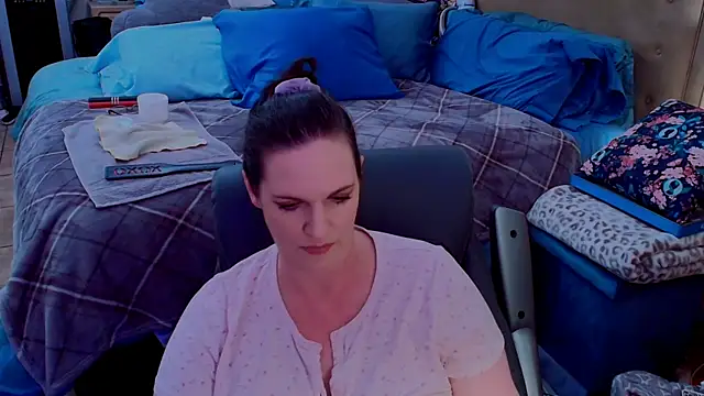 ninajaymes online show from 11, 6, 2026