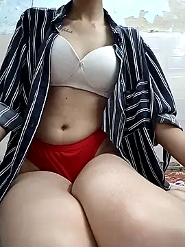 Snapshot of miss_raavy chatting on 15, 9, 2025 miss raavy online show from 15, 9, 2025