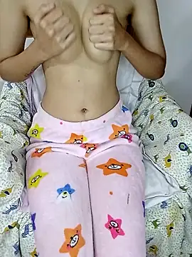 Snapshot of miss_raavy chatting on 16, 2, 2026 miss raavy online show from 16, 2, 2026