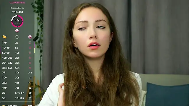 Snapshot of ZeniaBolich chatting on 3, 10, 2025 ZeniaBolich online show from 3, 10, 2025
