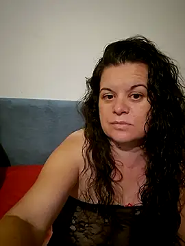 Snapshot of PerleRaree chatting on 13, 6, 2026 PerleRaree online show from 13, 6, 2026