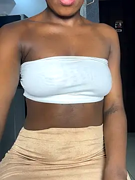 Snapshot of maryuri_21 chatting on 23, 10, 2025 maryuri 21 online show from 23, 10, 2025