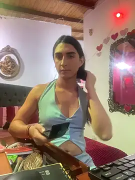 lola diez online show from 11, 10, 2025