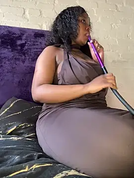 Snapshot of QUEEN_NOBUHLE_777 chatting on 20, 9, 2025 QUEEN NOBUHLE 777 online show from 20, 9, 2025