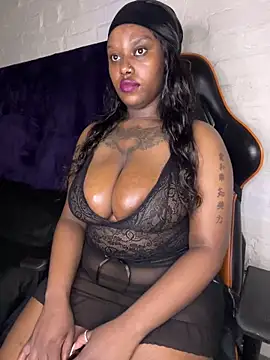 Snapshot of QUEEN_NOBUHLE_777 chatting on 2, 2, 2026 QUEEN NOBUHLE 777 online show from 2, 2, 2026