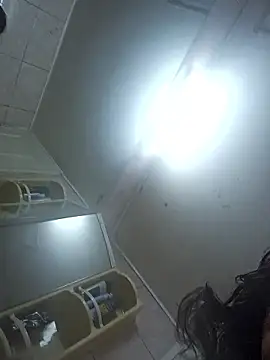 Snapshot of sklkeee05 chatting on 2, 10, 2025 sklkeee05 online show from 2, 10, 2025