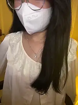 Snapshot of Ngoc_Quynh_18 chatting on 22, 9, 2025 Ngoc Quynh 18 online show from 22, 9, 2025