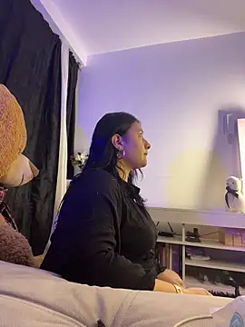 Snapshot of Elyross1_ chatting on 24, 10, 2025 Elyross1 online show from 24, 10, 2025