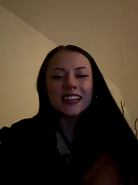 Snapshot of SamiraSchulz chatting on 12, 9, 2025 SamiraSchulz online show from 12, 9, 2025