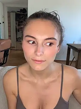 Snapshot of SophiiaStarr chatting on 11, 9, 2025 SophiiaStarr online show from 11, 9, 2025