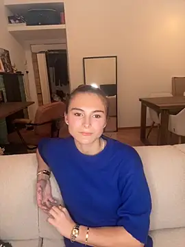 Snapshot of SophiiaStarr chatting on 15, 9, 2025 SophiiaStarr online show from 15, 9, 2025