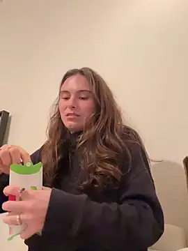 Snapshot of SophiiaStarr chatting on 19, 10, 2025 SophiiaStarr online show from 19, 10, 2025