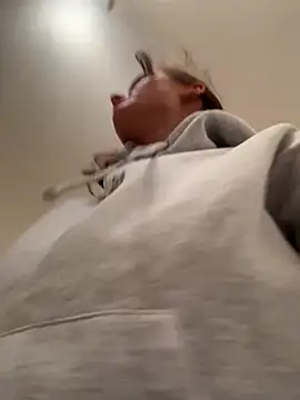 Snapshot of SophiiaStarr chatting on 30, 10, 2025 SophiiaStarr online show from 30, 10, 2025