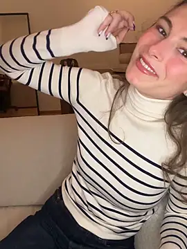 Snapshot of SophiiaStarr chatting on 16, 11, 2025 SophiiaStarr online show from 16, 11, 2025