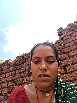 Snapshot of Sonam_shinde chatting on 13, 10, 2025 Sonam shinde online show from 13, 10, 2025