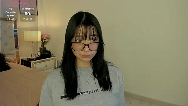 Snapshot of Zoe_Xra chatting on 11, 6, 2026 Zoe Xra online show from 11, 6, 2026