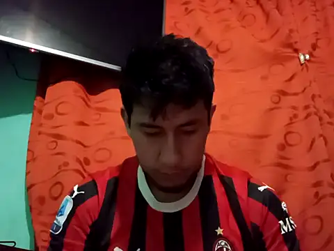 True Di online show from 5, 10, 2025