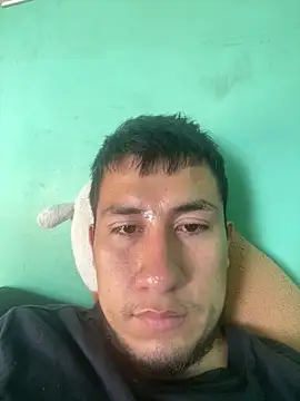 Snapshot of True_Di chatting on 4, 4, 2026 True Di online show from 4, 4, 2026