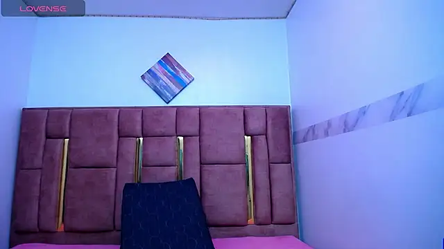 XBODTRIIPX online show from 21, 10, 2025