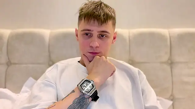 Snapshot of Tyler_Garner chatting on 8, 9, 2025 Tyler Garner online show from 8, 9, 2025