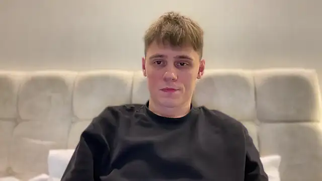 Snapshot of Tyler_Garner chatting on 19, 9, 2025 Tyler Garner online show from 19, 9, 2025