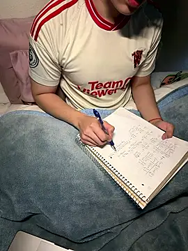 Pikachu19yo online show from 11, 1, 2026