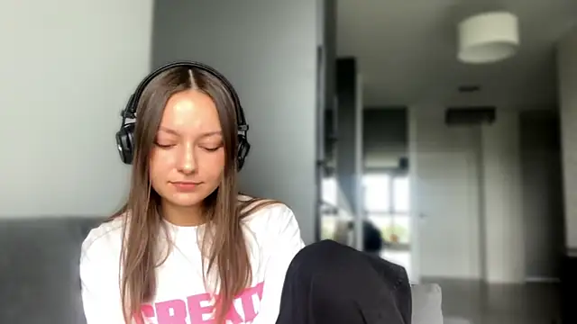 Snapshot of SoulHiperAgne_ chatting on 18, 9, 2025 SoulHiperAgne  online show from 18, 9, 2025