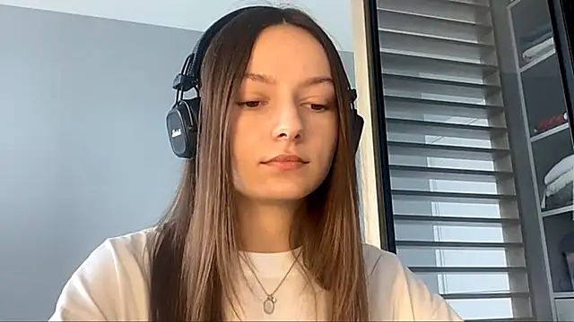 Snapshot of SoulHiperAgne_ chatting on 20, 9, 2025 SoulHiperAgne  online show from 20, 9, 2025