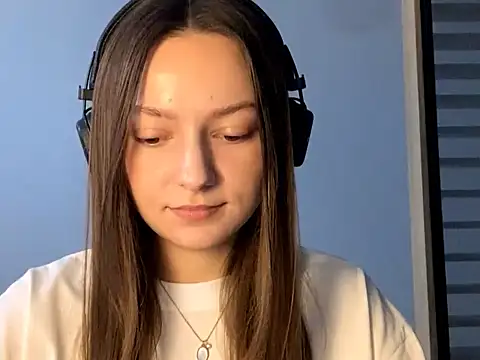 Snapshot of SoulHiperAgne_ chatting on 5, 10, 2025 SoulHiperAgne  online show from 5, 10, 2025