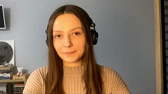 Snapshot of SoulHiperAgne_ chatting on 24, 10, 2025 SoulHiperAgne  online show from 24, 10, 2025