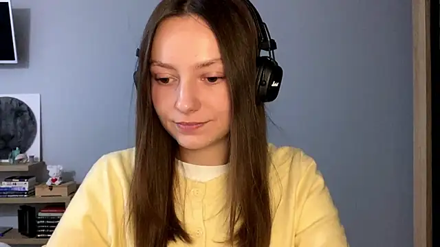 Snapshot of SoulHiperAgne_ chatting on 25, 10, 2025 SoulHiperAgne  online show from 25, 10, 2025